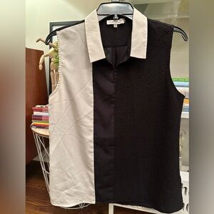 Calvin Klein Black & White Sleeveless Split-Panel Collar Top